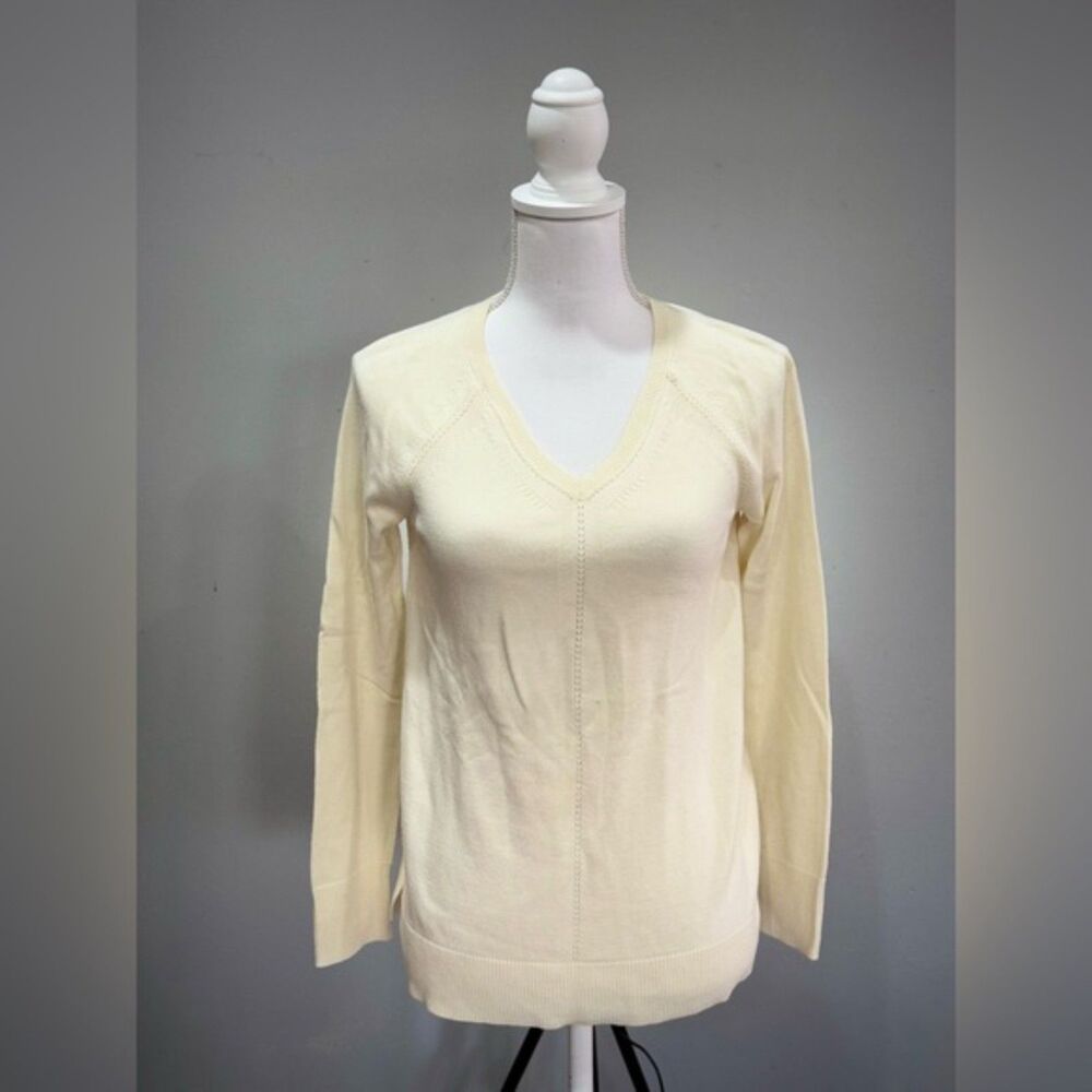 Off-White Talbots V-Neck Sweater Size SP EUC